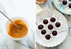 Bơ đậu phộng bạn đem tor65n đều với mật ong. Chocolate cho vào lò vi sóng hoặc đun cách thủy cho tan chảy. Múc 1 muỗng chocolate vào khuôn cupcake, tiếp theo múc bơ đậu phộng vào, phủ lớp cuối cùng bằng chocolate vào cho bánh vào tủ lạnh.