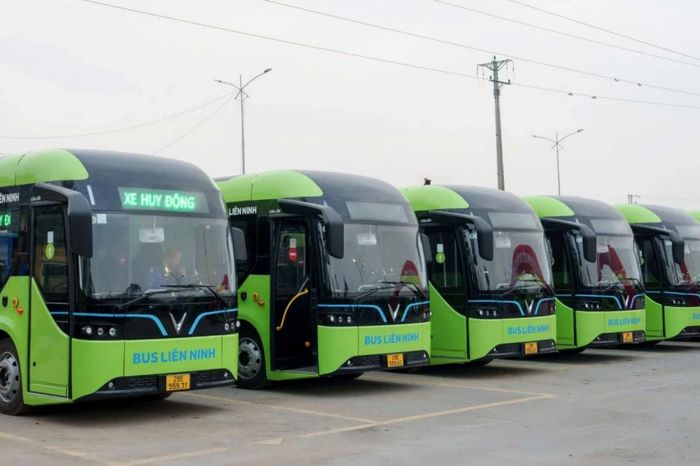 Netzero thúc đẩy mở rộng mạng lưới xe buýt điện - Đài Phát thanh và truyền hình Hà Nội