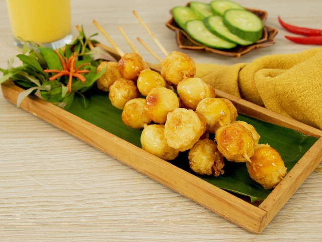 Trứng Chiên Nhúng Sốt Hoàng Kim