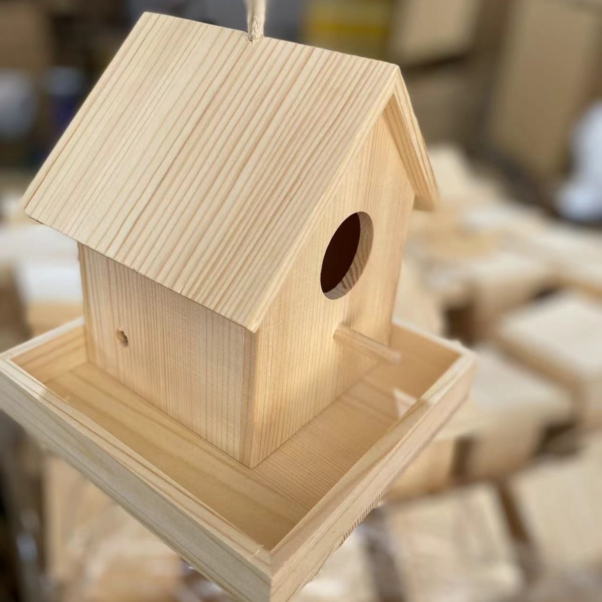 DIY Vogelhaus aus Kiefernholz für Garten und Innenbereich