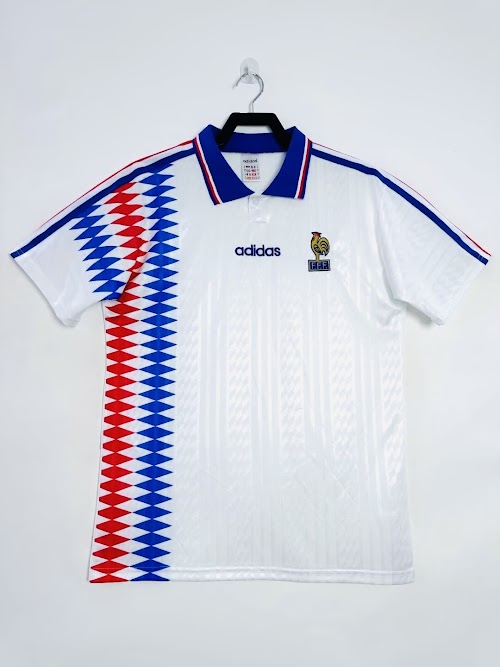 Equipación de visitante de Francia de 1994.jpeg