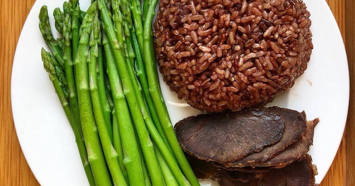 Eatclean: Cơm gạo lứt, măng tây luộc và bắp bò kho mật mía (7)