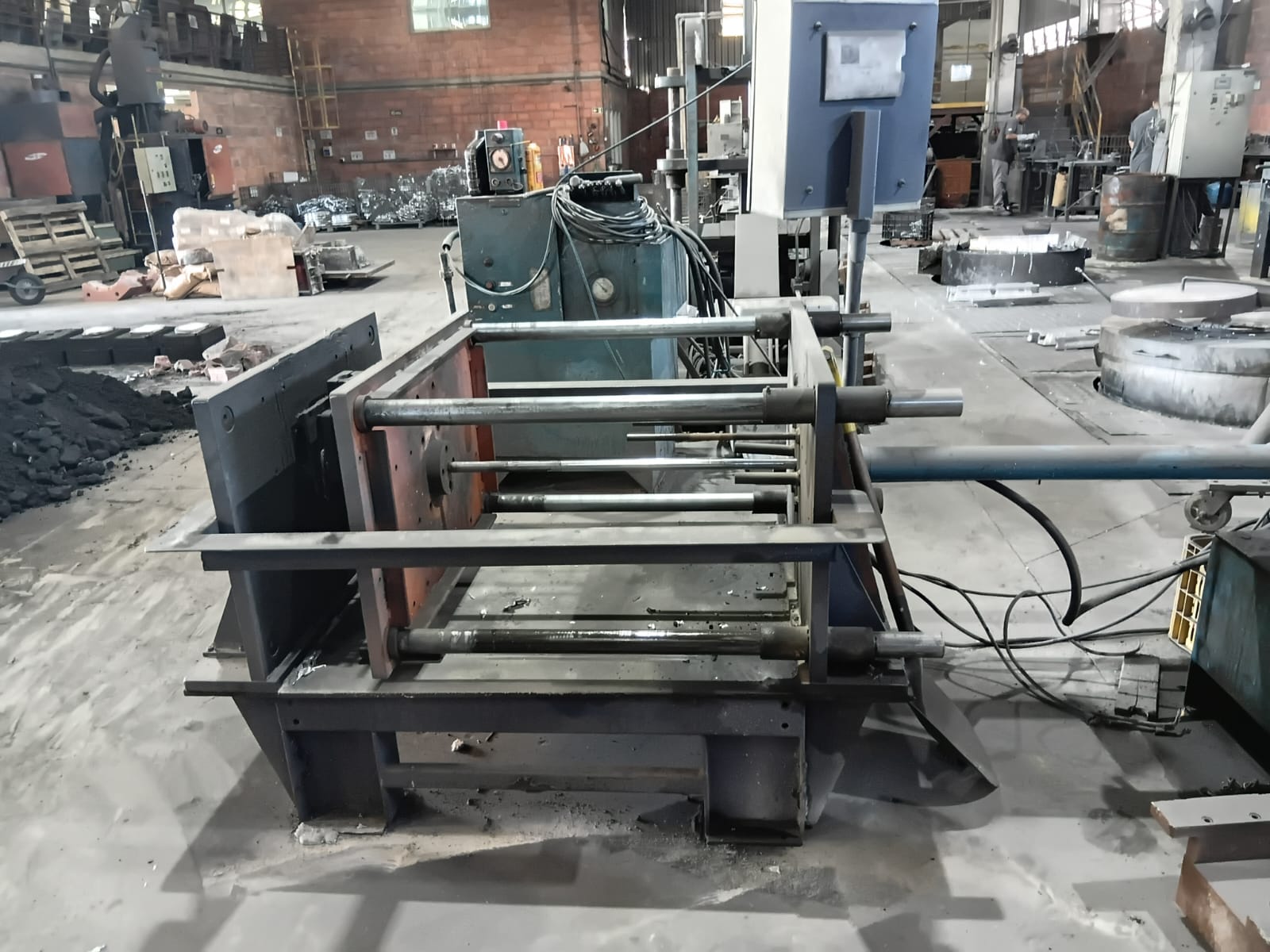 Fabricação e retrofite de maquina de gravidade (baixa/alta pressão)