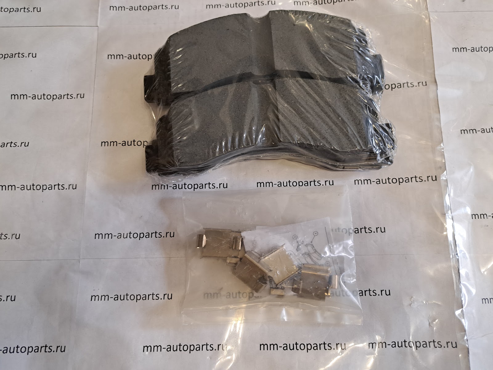 Колодки передние  RAYBESTOS  #MGD2087CH  (аналог KL3Z2001A (BRF1869 для 18-20 Ford F150