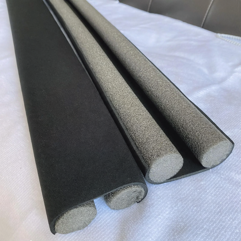 Door bottom seal for sound insulation