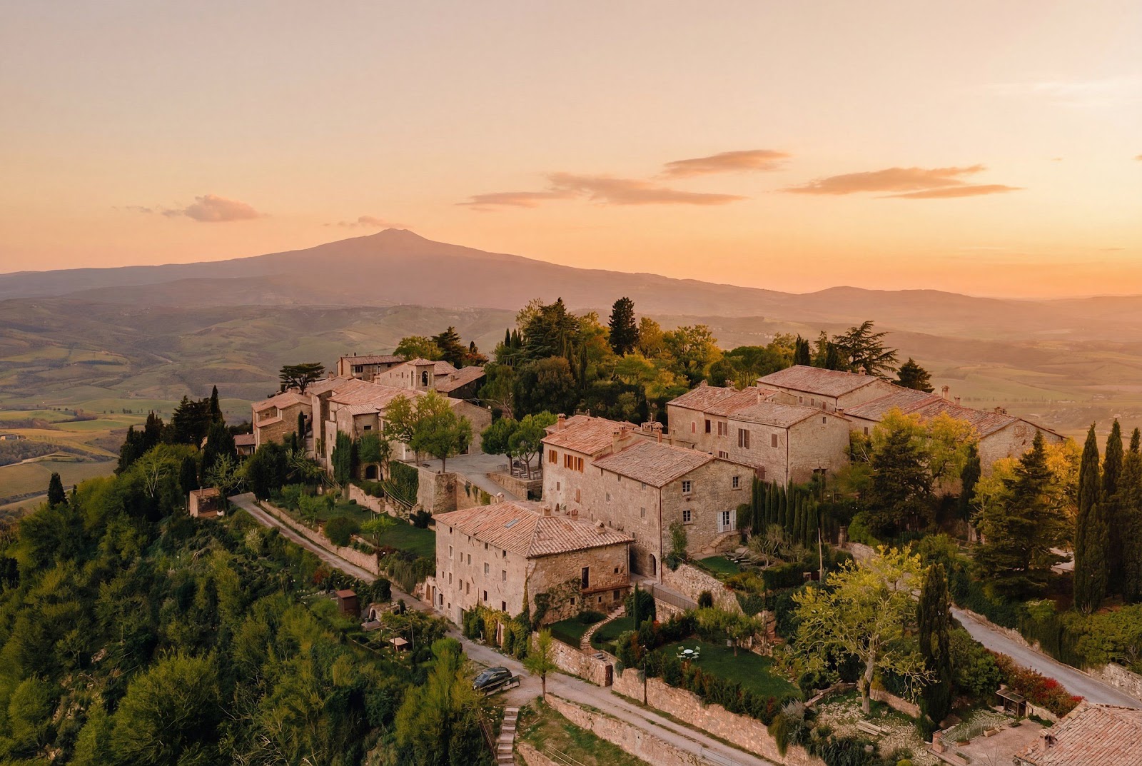 Castiglioncello Del Trinoro Si, Tuscany, Italy — 4-Bed Villa