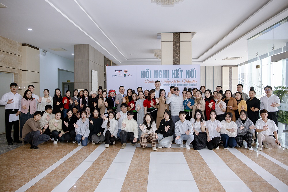 Hội nghị kết nối doanh nghiệp – Trường Đại học - Tổ chức hỗ trợ: Cầm tay chỉ việc trong Chuyển đổi số tại Sơn La