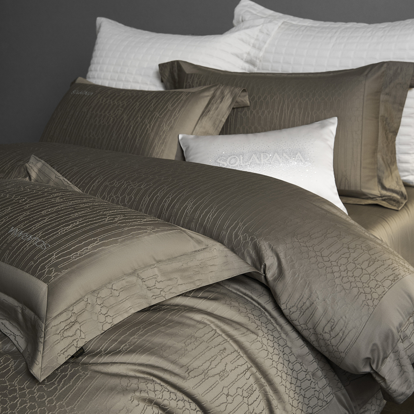 Italian Jacquard Bedding Set made from Long Staple Cotton