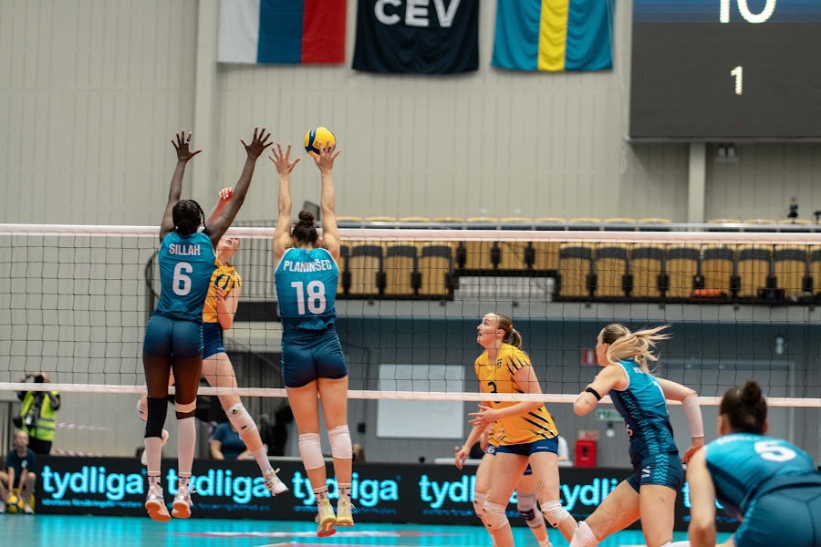 Sweden Slovenia 319