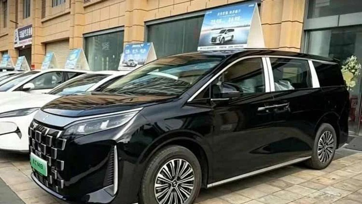 [GALLERY] MPV BYD M9 bản dịch vụ giá rẻ cập bến đại lý, chờ ngày mở bán - Báo Tri thức &amp; Cuộc sống