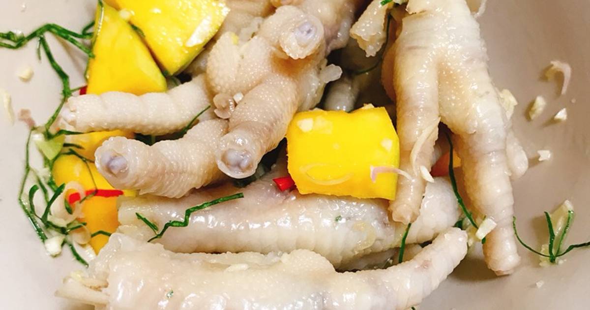 Chân gà lá chanh trộn xoài lắc lắc 🤣