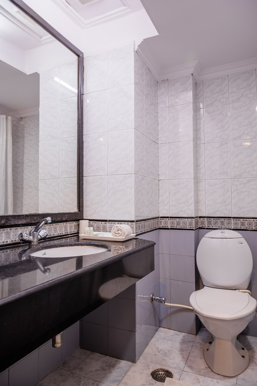 Deluxe Non View — Hotel Shiva Continental Mussoorie, photo 4