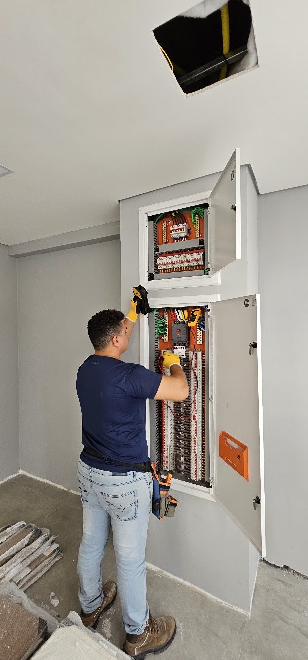 Trabalho LC Elétrica