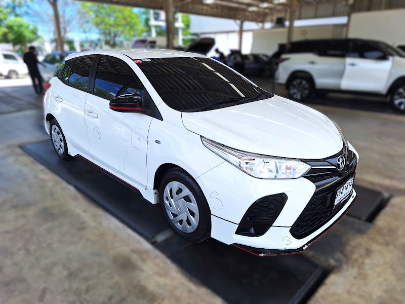 TOYOTA YARIS ECO