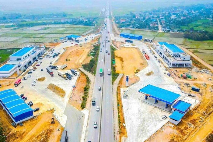 Yêu cầu khẩn trương hoàn thành trạm dừng nghỉ trước ngày 30/4 - Đài Phát thanh và truyền hình Hà Nội