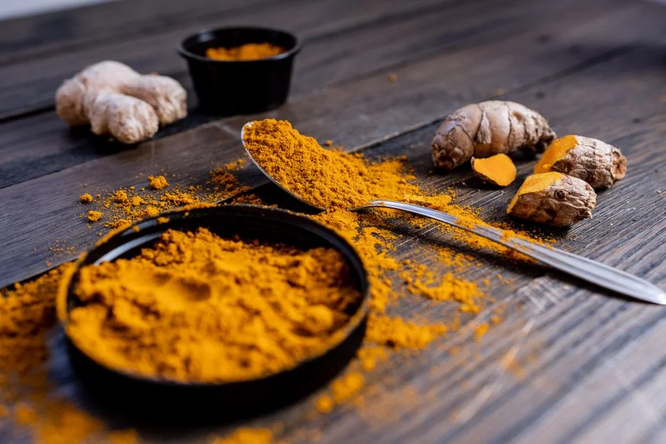 8 alimentos anti-inflamatórios poderosos que podem ajudar mais do que o gengibre