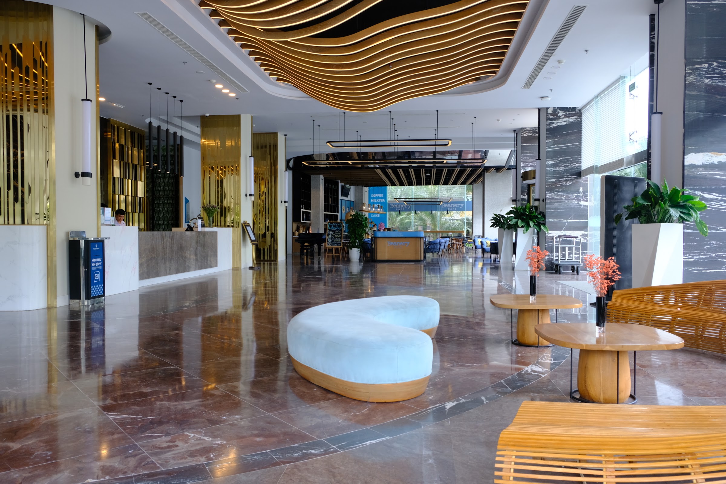 Deluxe City View - ảnh 5