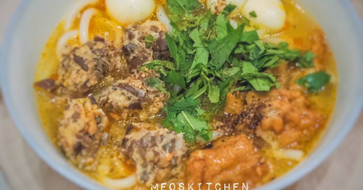 Bánh canh mọc chả cá thu