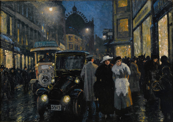 An Evening Stroll On The Boulevard