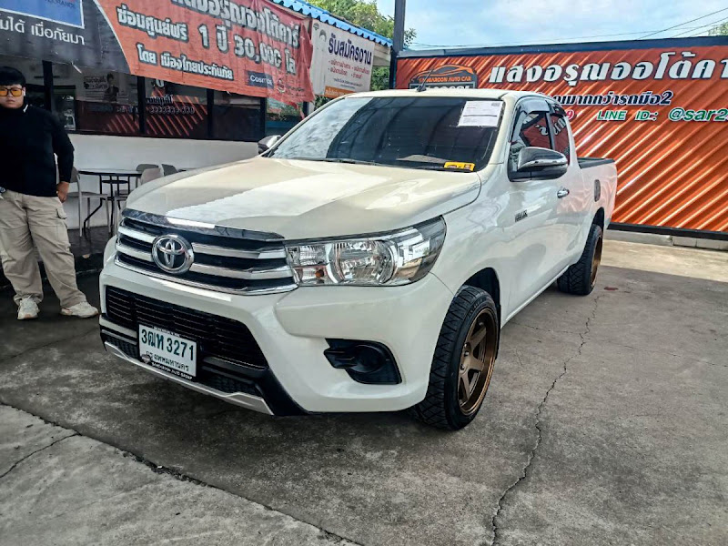 TOYOTA HILUX REVO