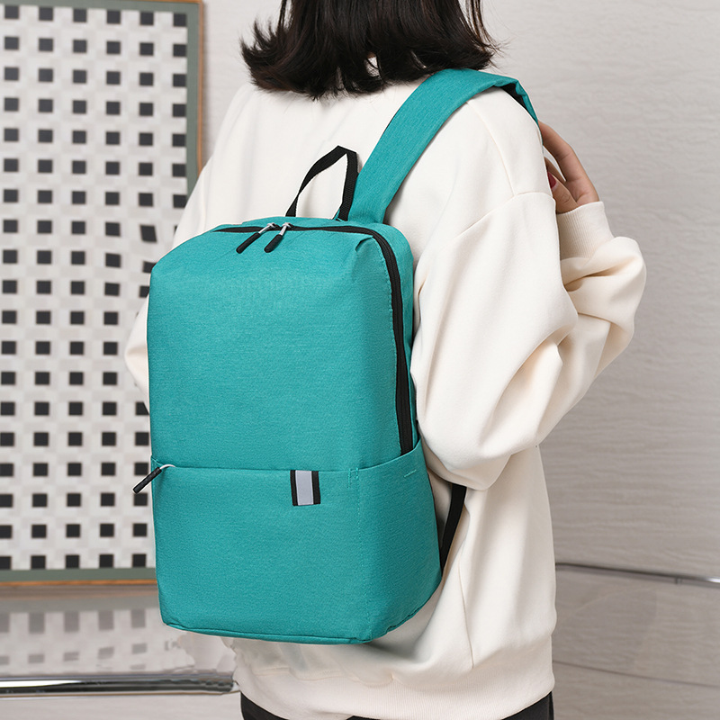 Lightweight backpack made of Oxford fabric, up to 20 L
