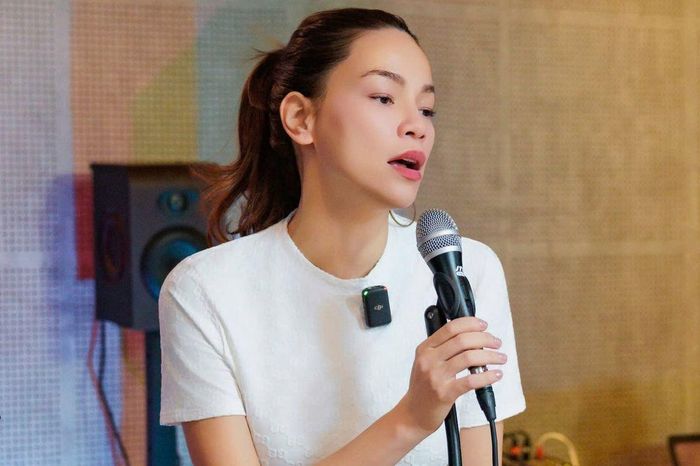 Tiếc cho Hồ Ngọc Hà - Tạp chí SaoStar