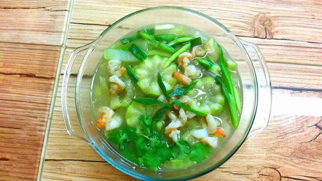 Canh Bầu Nấu Với Tôm