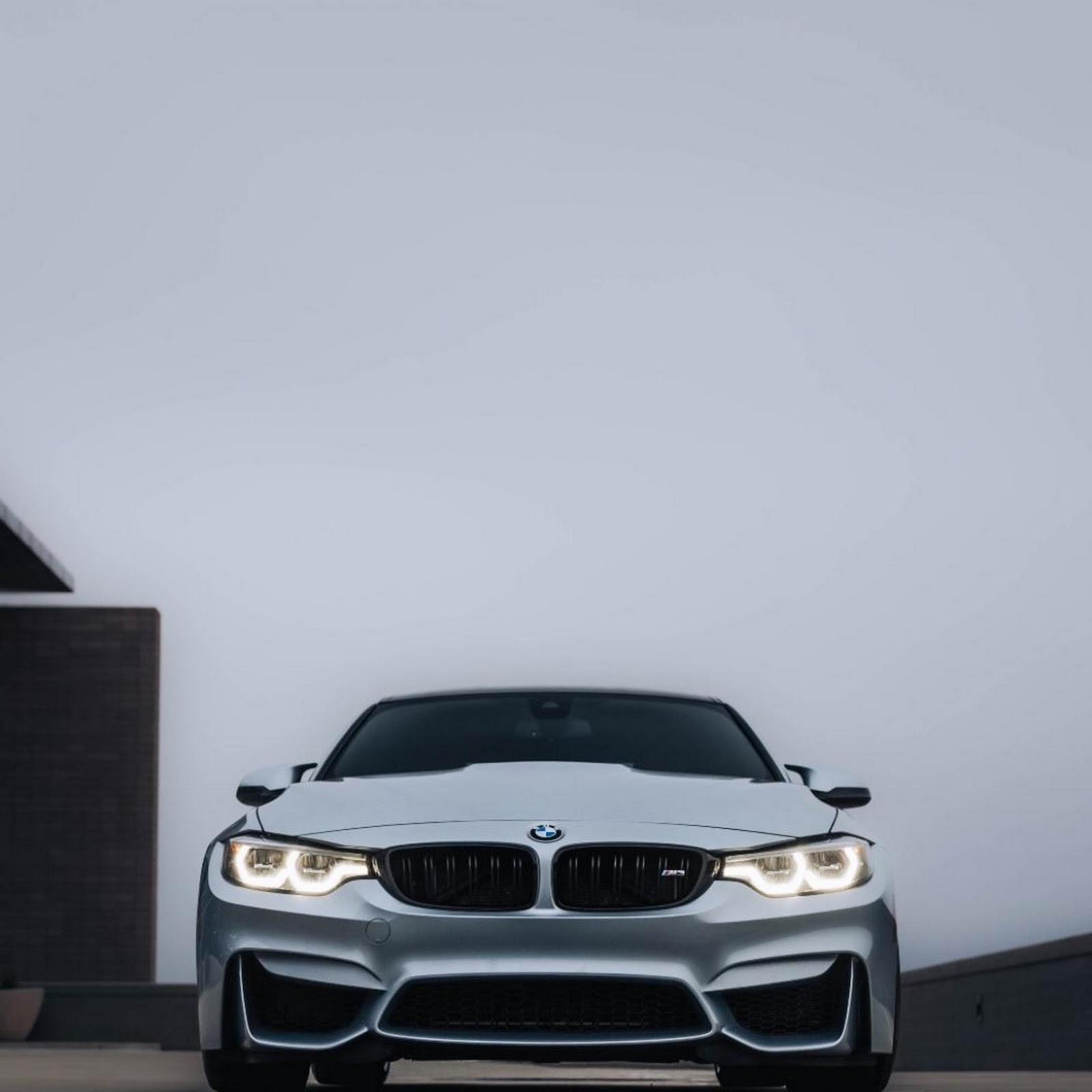 Download Silver BMW M4 Front Reflection Full HD iPhone