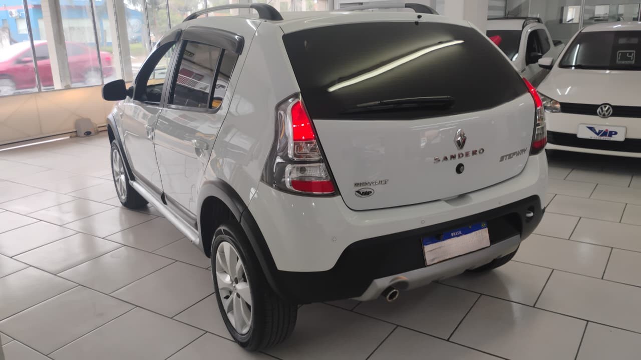 Renault Sandero - Foto 4