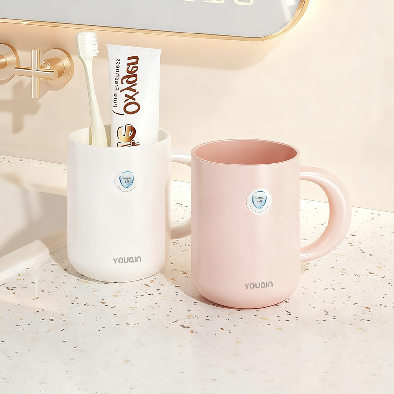 Plastic rinsing cup, antibacterial, modern design