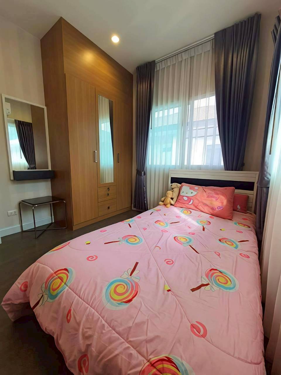 หมู่บ้านบางทองเลคไซด์ · Kathu 4