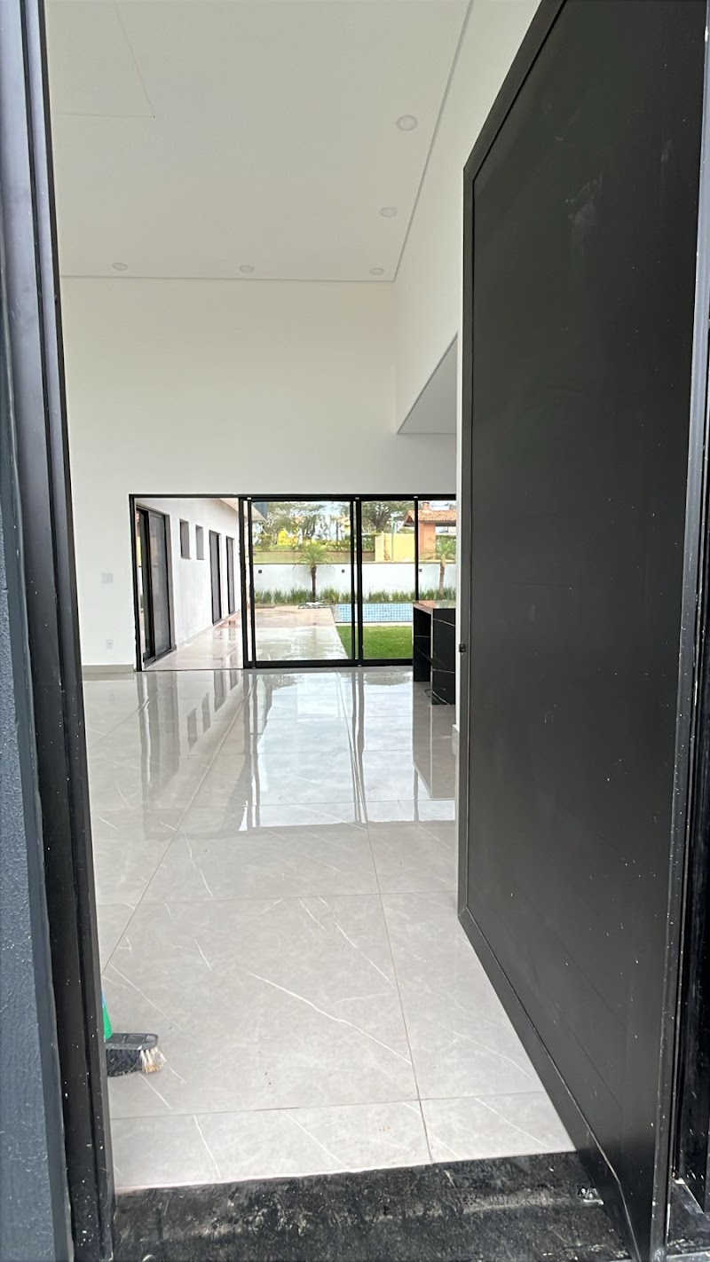Foto 2 de Casa à venda no Condomínio Riviera de Santa Cristina XIII
