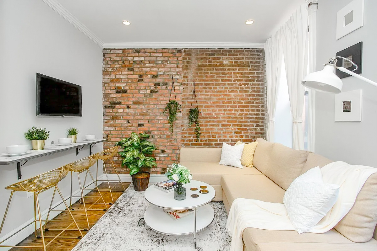 422 East 9th Street Unit 1