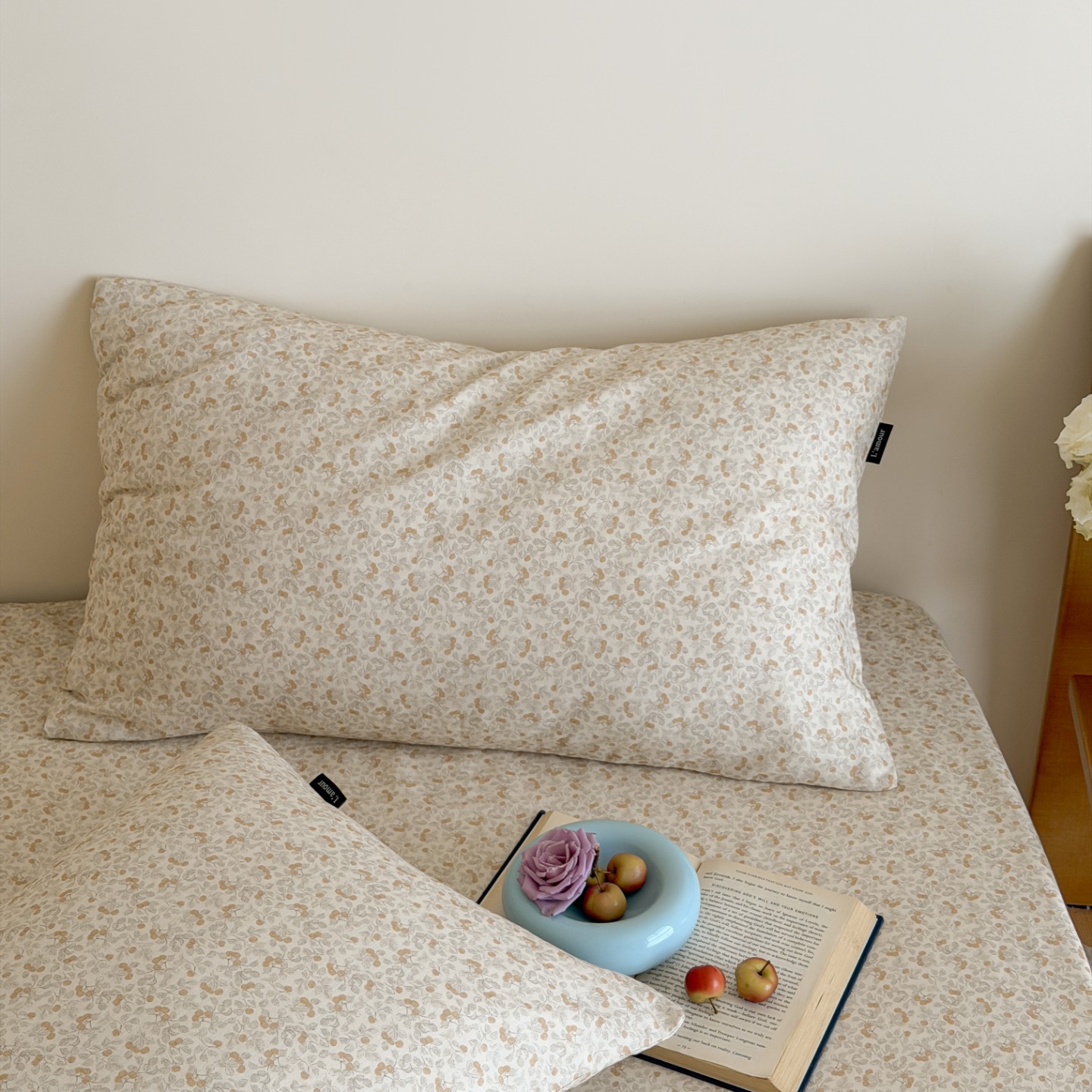 Cotton gauze pillowcase, double-layered, 48×74 cm