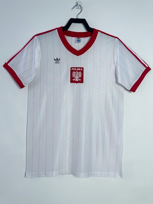 Polonia 1982 (Local).jpeg