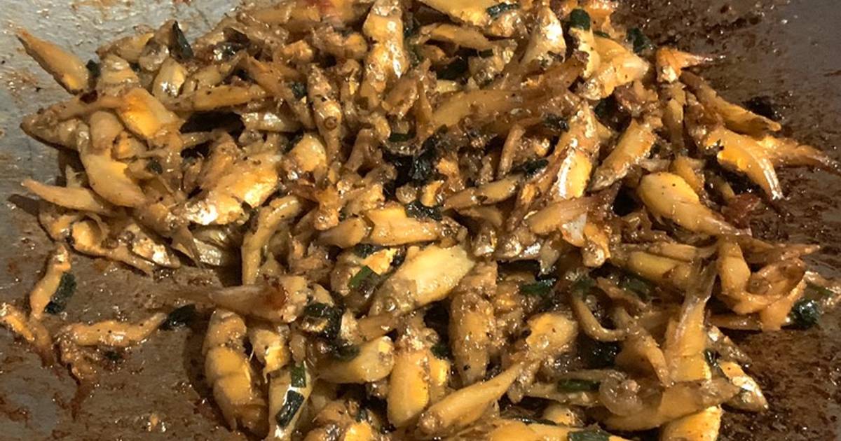 Cá Cơm Kho Tiêu