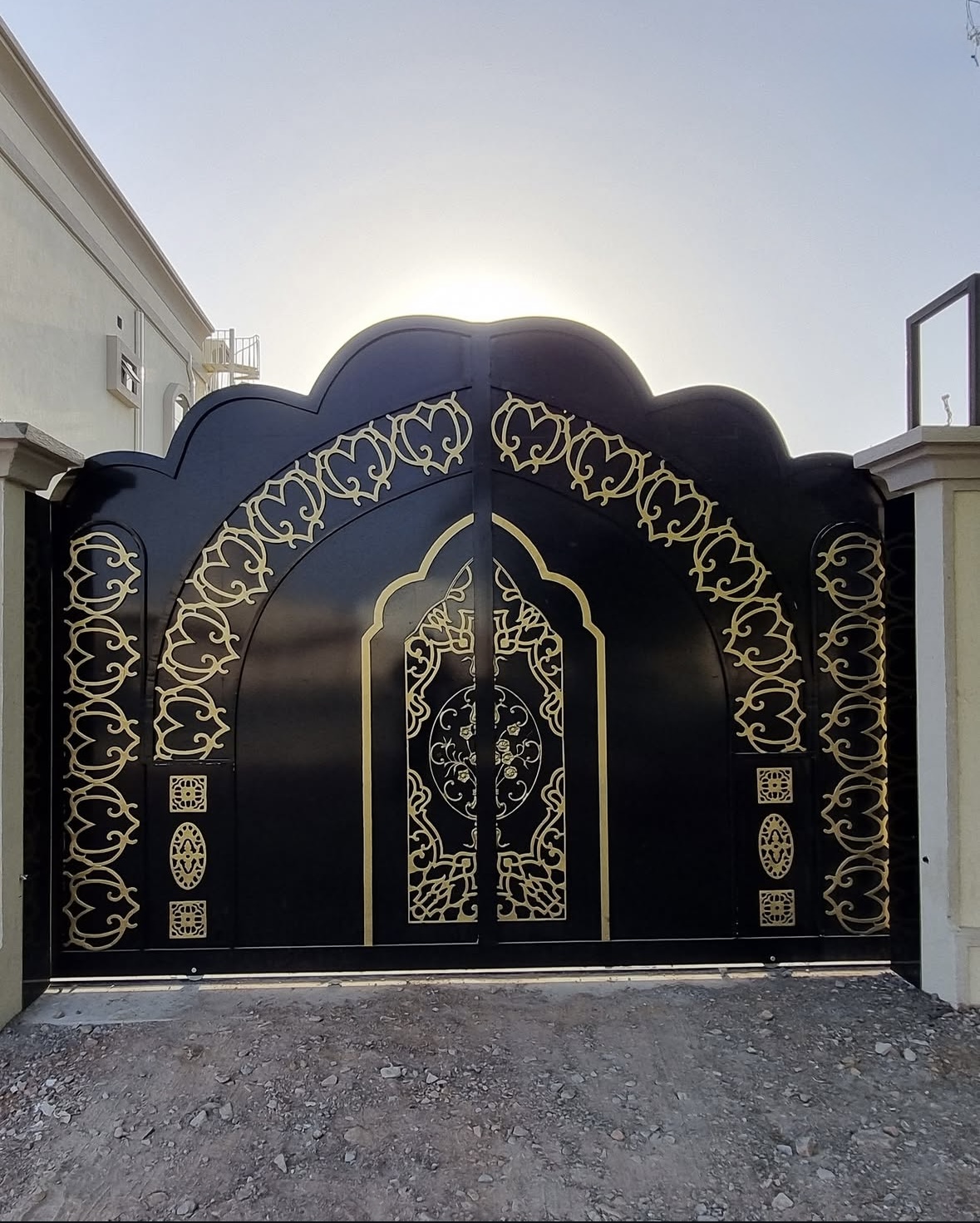 Horizontal slat gate powder coating Fujairah UAE