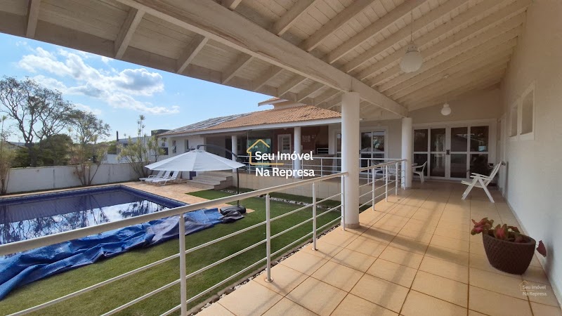 Foto 32 de Casa terréa com 4 suítes na Quadra GW Iate, um terreno amplo de 1.250m² e 320m² de construção