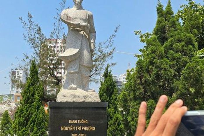 Hình ảnh hạ giải bảo tàng trên thành cổ 200 tuổi ở Đà Nẵng - Báo Người Lao Động