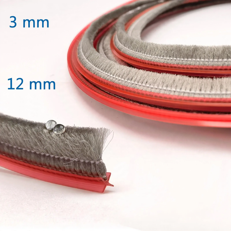 Replacement sealing brush for windows and doors