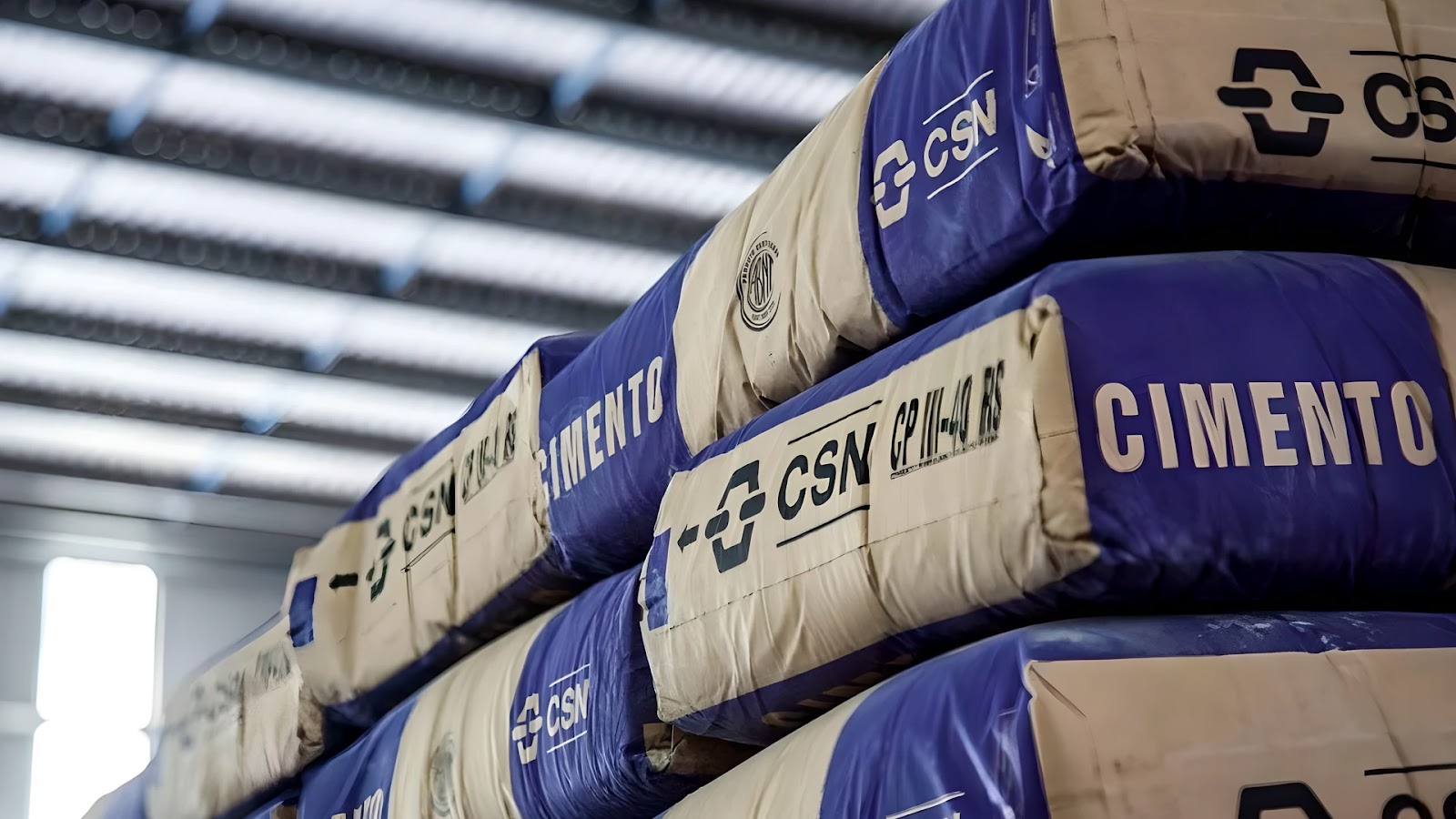 CSN nomeia novo CEO e Arezzo anuncia cisão de negócios