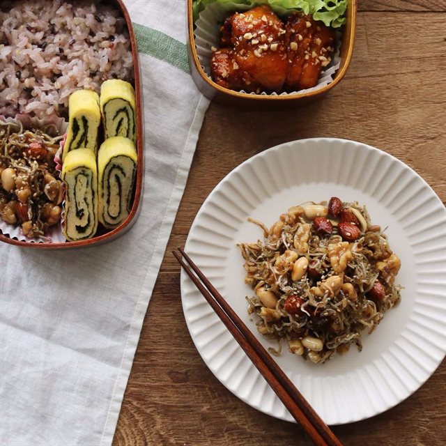 Cá Cơm Hàn Quốc Chiên Mặn Ngọt