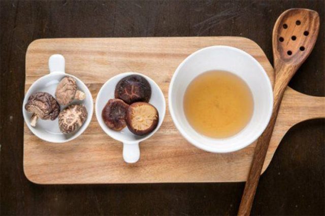 Nước Dùng Dashi Nấm Hương