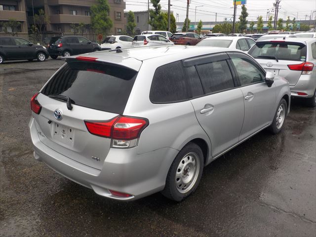 Toyota Fielder