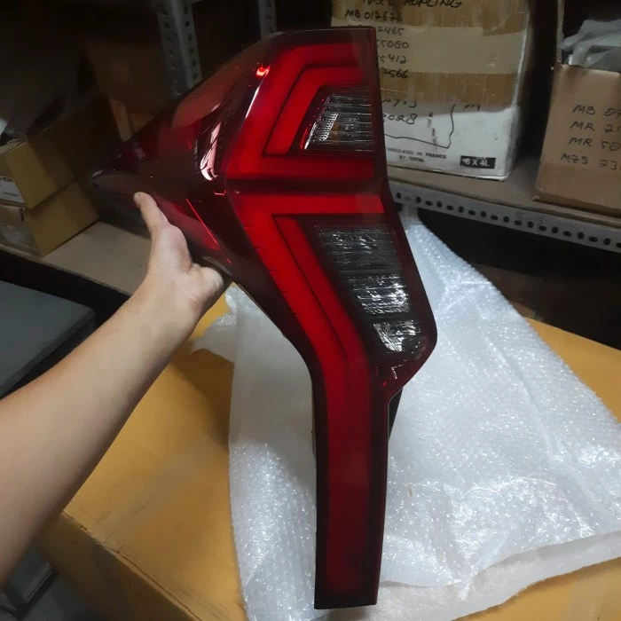 Lampu Stop Lamp Belakang LED Pajero Sport Facelift 2022 Original Mitsubishi