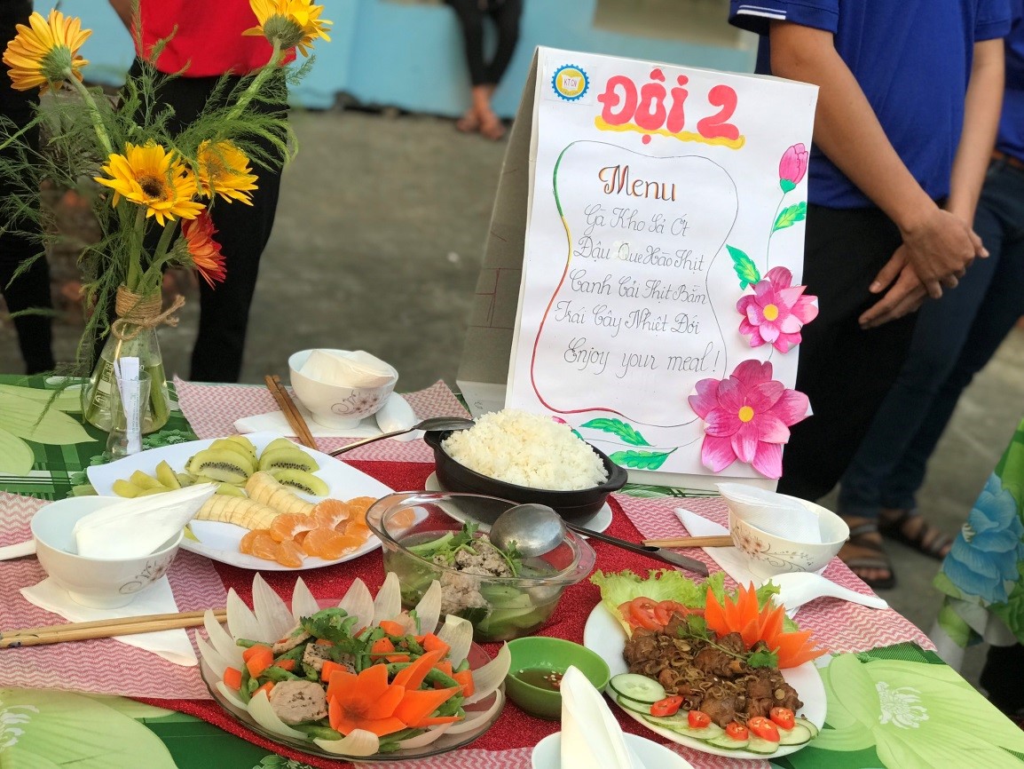 Phần thi nấu ăn với những bữa cơm gia đình đảm bảo đầy đủ chất dinh dưỡng
