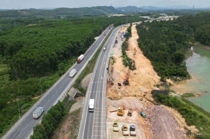 Xem xét tạm dừng lưu thông đêm trên cao tốc Cam Lộ - La Sơn - Đài Phát thanh và truyền hình Hà Nội