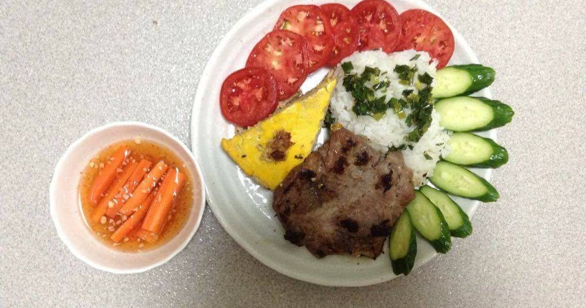 Cơm tấm sườn bì