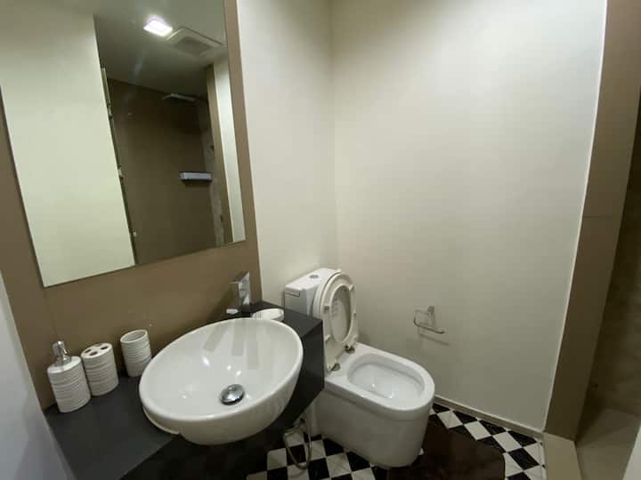Wongamat Tower - 1 Bed, Floor 28 3