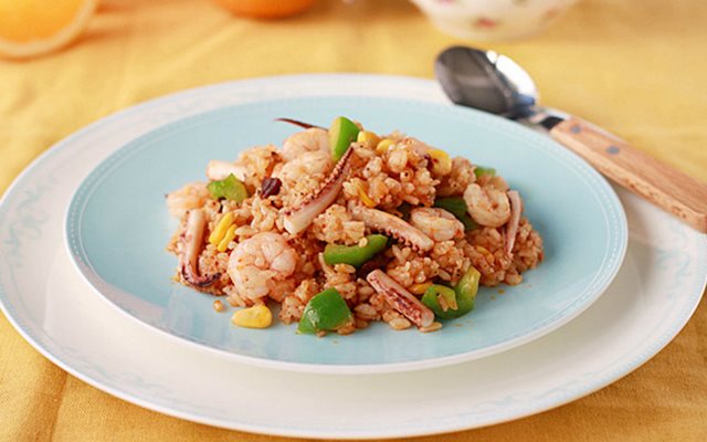 Cơm Chiên Hải Sản Nhanh Gọn